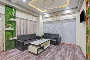 OYO Flagship 809056 Hotel The World - Image 4