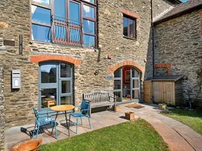 Apartment in Soar near South West Coastal Path - Image 4