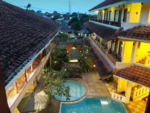 Arondari Hotel - Image 2