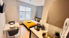 The Seven Sisters House - NO 01A - Stylish Comfort Studios - Image 2
