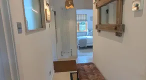Saltwater Lodge - Air Con 75yrd to the sea - EV point free - Image 3