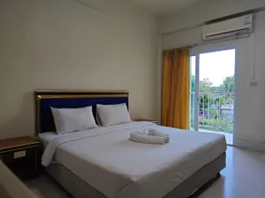 Sealight Hotel - Image 5