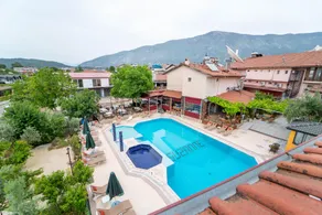 Suzanne Hotel & Restaurant - Image 3