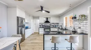 StayAU Pet-Friendly 7Bed Spacious Retreat Morwell - Image 4