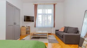 Bartók Boulevard Apartment by NW - Image 2
