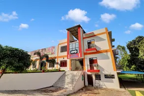 Hotel O Gayatri Parks - Image 4