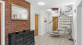Luxury 5 Bedroom with Pool & Games Room - Image 4