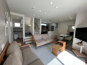 CHEZ Hilton - Image 5