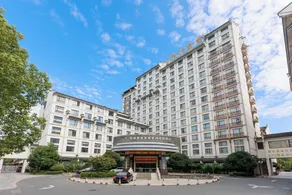 GOLD RIVER-SIDE HOTEL WUZHEN - Image 3