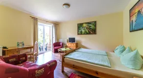 Hotel-Pension Lindenhof - Image 2