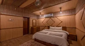Antique Inn - Image 2