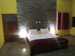 ROYALE ACHAYA - Image 4