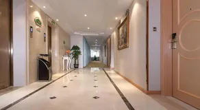 Vienna Hotel Shenzhen Fuyong Village - Image 5