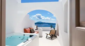 You and Me Suites Oia - Image 3