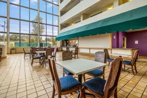 Clarion Hotel Convention Center Jackson Northwest - Image 2