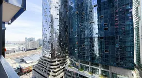 Modern Luxe Chic 2BR Near Southern Cross Station - Image 5