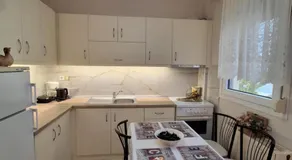 Ellie's house - Image 2