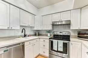 8 Sea Castles condo - Image 4
