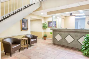 Americas Best Value Inn Knoxville Downtown North - Image 2