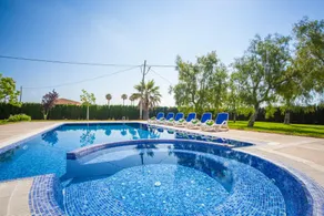 Voll ausgestattete schöne Villa mit Terrasse, Grill und Garten - Image 4