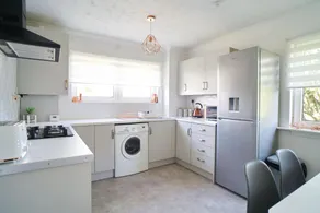 Woodside Apartment - Image 5