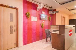OYO Flagship Hotel SVR Grand - Image 3