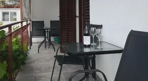 Zemunella Guest House - Image 2