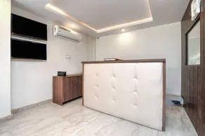 Hotel O New Apple Pie Near Iskcon Temple Noida - Image 2