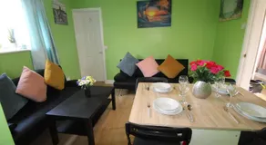 Raynald House - Image 3