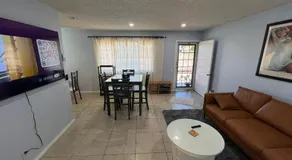 9621 San Juan - South Gate CA - Quick Drive to Hollywood & Beaches - Image 4