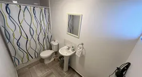 Hab baño privado aeropuerto - Image 2