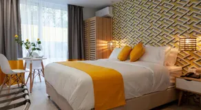 STAY INN - Image 2