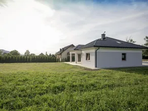 Spacious Villa in Cisownica with Terrace - Image 3