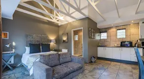 Silverstone Guesthouse - Image 2