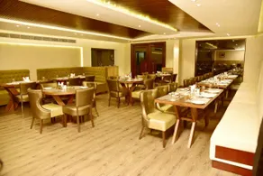 Seasons Hotel By Xperience - Image 2