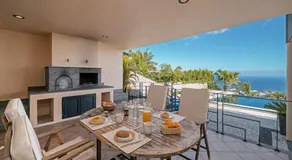 Exquisite Madeira Villa Villa Funchal Luz 5 Bedroom Heated Pool - Image 3