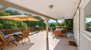 Vintage Westlake Gem Outstanding Location - Image 3