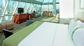 LIC Manhattan View Hotel - Image 2