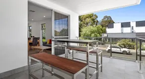 Prospect High Street House - Image 4