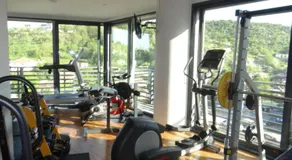 Sky Hotel - Image 4