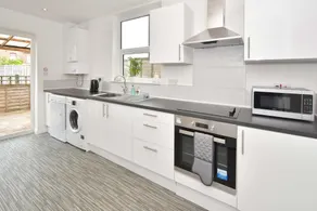 Townhouse @ 86 Brooklyn Street Crewe - Image 4
