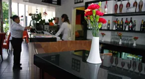 Islington Inn - Image 2