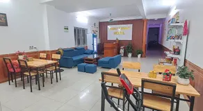 Family Transit Hotel - Image 3