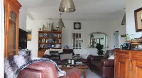 Beautiful Bungalow CBD - Image 3