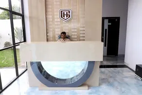 Hotel Grand - Image 3