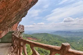 Nantai Wofoshan Cliff Cave Homestay - Image 3