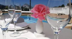 Uxarte -Alojamiento, restaurante y piscinas - Image 3