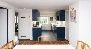 3 bed penthouse above quaint pub - Image 3