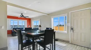 Anthony's on the Beach - Image 4