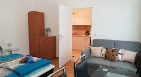 Nina - Image 2